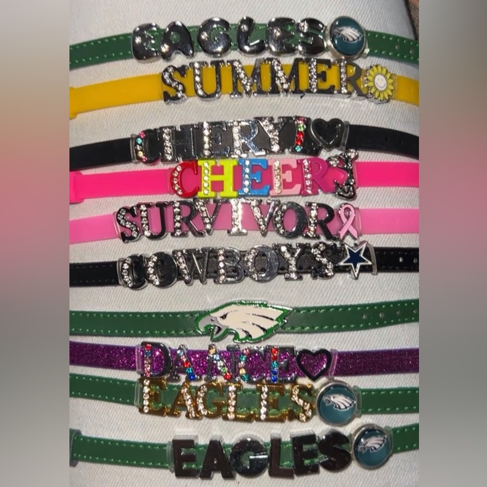 Customized bracelets and keychain🤩